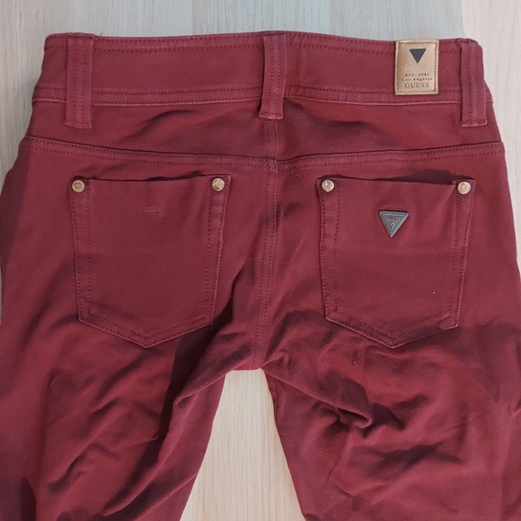 Guess Jean's wine coloured pants - Picture 2 of 2